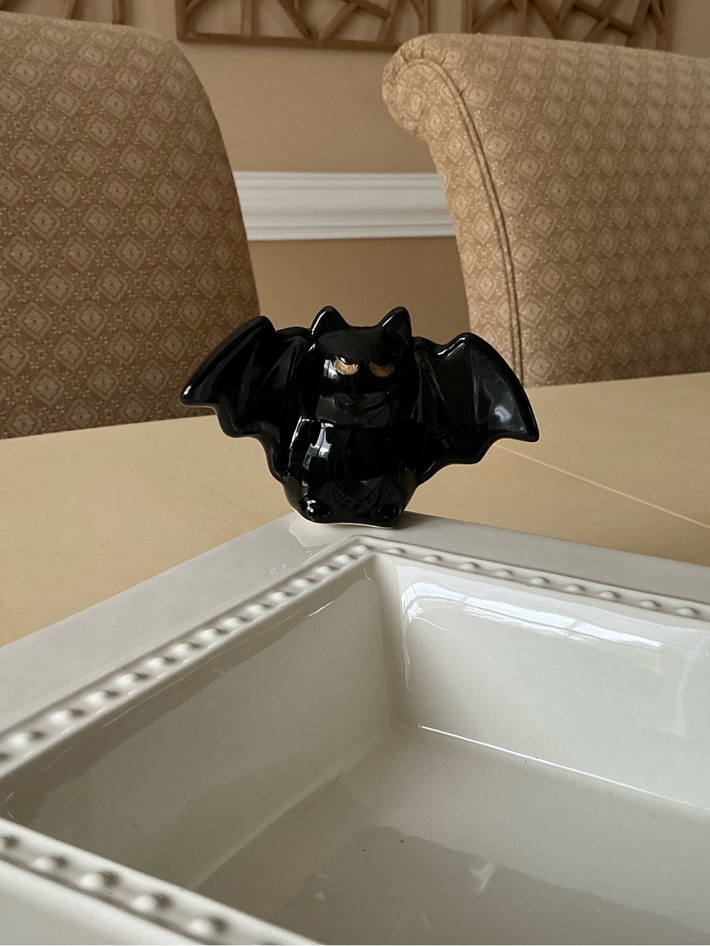 Halloween Black Bat Platter Decoration - Gold Eyes 🦇